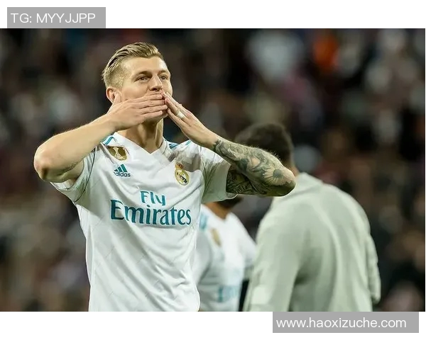 克罗斯在足球世界的传奇之路与技术分析探讨