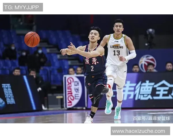 北京首钢与广东队争夺总冠军的激烈对决引发球迷热议与期待